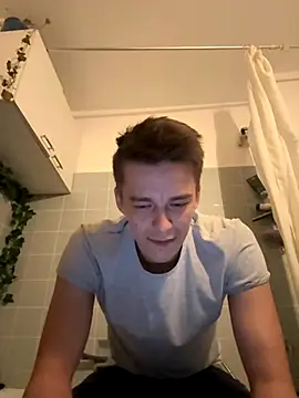 Snapshot of Toyjungee chatting on 10/19/25, 05:02 Toyjungee online show from 10/19/25, 05:02