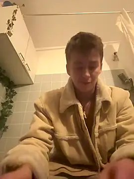 Snapshot of Toyjungee chatting on 11/12/25, 12:33 Toyjungee online show from 11/12/25, 12:33