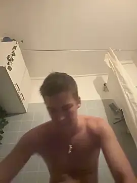 Snapshot of Toyjungee chatting on 11/12/25, 04:29 Toyjungee online show from 11/12/25, 04:29