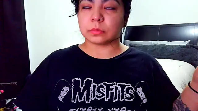 kimmiakiss22 online show from 11/27/25, 05:04