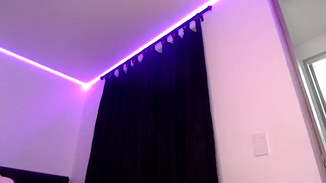 Snapshot of dolcemacca chatting on 03/13/25, 02:16 dolcemacca online show from 03/13/25, 02:16