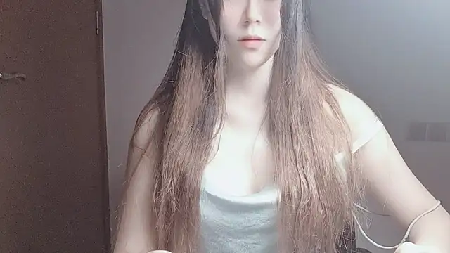 VaerySaenz online show from 10/27/25, 12:09