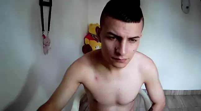 Snapshot of SHAT_SEX chatting on 01/11/25, 03:42 SHAT SEX online show from 01/11/25, 03:42