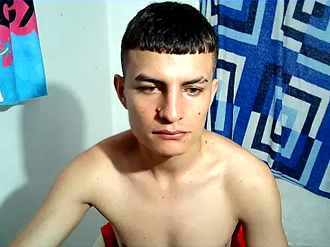 Snapshot of SHAT_SEX chatting on 10/29/25, 03:36 SHAT SEX online show from 10/29/25, 03:36