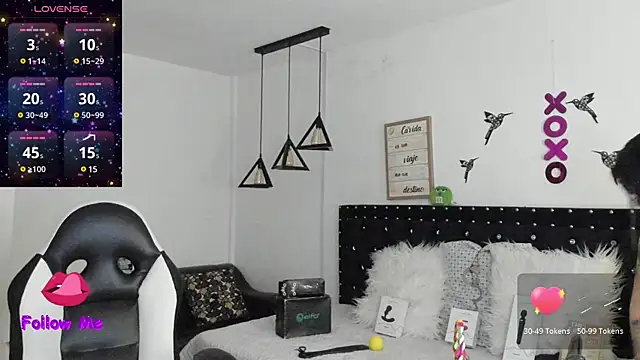natasha logan  online show from 12/16/24, 04:02