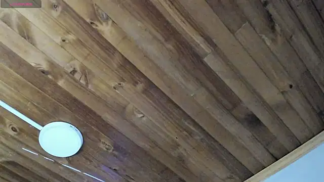 natasha logan  online show from 09/15/25, 04:01