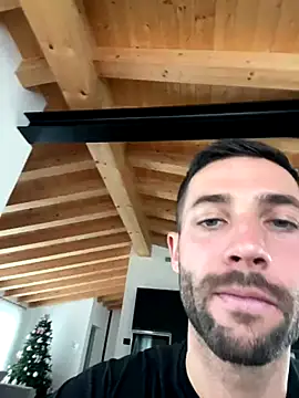 Snapshot of Fellix chatting on 12/16/25, 11:15 Fellix online show from 12/16/25, 11:15