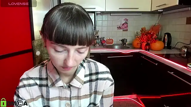 TayanaJons online show from 10/24/25, 06:54