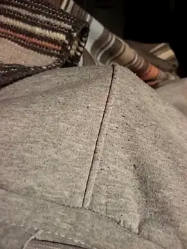 Snapshot of Freezing_Duck chatting on 12/18/25, 03:01 Freezing Duck online show from 12/18/25, 03:01