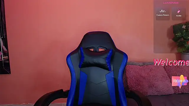 Snapshot of GiordanaPinoo chatting on 12/15/25, 11:31 GiordanaPinoo online show from 12/15/25, 11:31