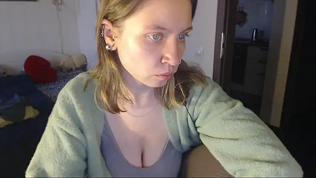 Snapshot of amanda_kiss_kiss chatting on 12/12/24, 01:17 amanda kiss kiss online show from 12/12/24, 01:17