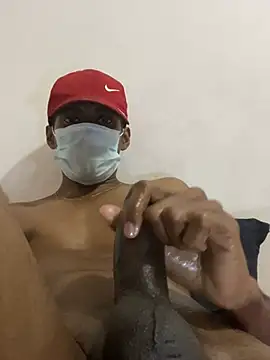 Snapshot of YomalBBC chatting on 02/05/25, 08:04 YomalBBC online show from 02/05/25, 08:04