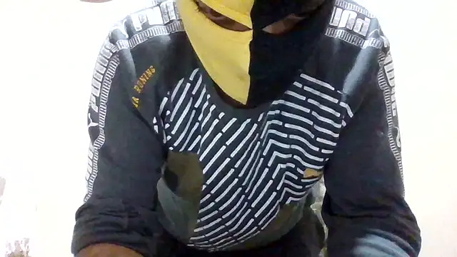 Snapshot of asira39 chatting on 10/11/25, 05:33 asira39 online show from 10/11/25, 05:33