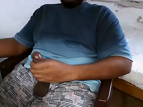 bignaturaldesi online show from 02/05/25, 05:41