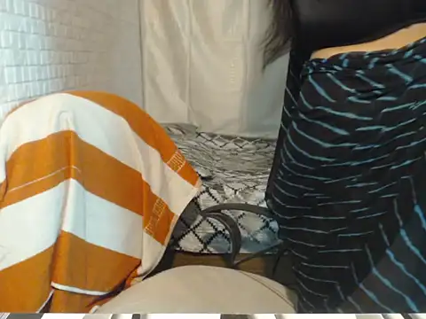 Snapshot of Oh_Maya chatting on 06/10/26, 03:50 Oh Maya online show from 06/10/26, 03:50