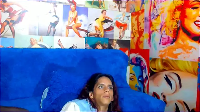 Snapshot of alessa_brown74 chatting on 11/12/25, 03:51 alessa brown74 online show from 11/12/25, 03:51