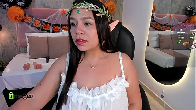 Snapshot of Catilica__sweetx chatting on 10/31/25, 08:43 Catilica sweetx online show from 10/31/25, 08:43