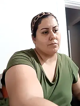 Snapshot of Giselle_allen_1 chatting on 12/18/25, 08:20 Giselle allen 1 online show from 12/18/25, 08:20