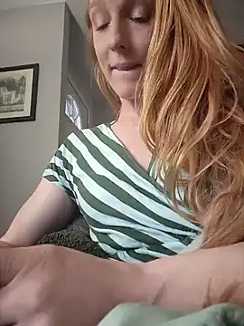GoldenFlameGoddess online show from 02/03/25, 09:18