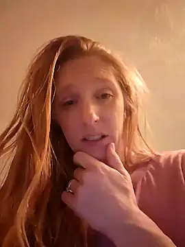 GoldenFlameGoddess online show from 02/06/25, 02:44
