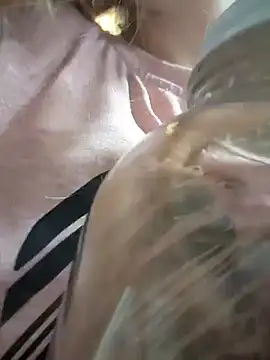 GoldenFlameGoddess online show from 02/12/25, 03:29