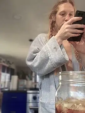 GoldenFlameGoddess online show from 02/22/25, 07:03