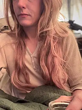 GoldenFlameGoddess online show from 09/24/25, 03:15