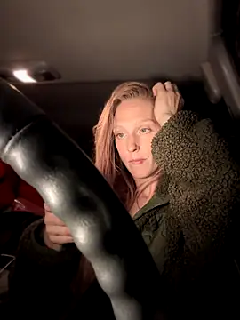 Snapshot of GoldenFlameGoddess chatting on 12/03/25, 03:14 GoldenFlameGoddess online show from 12/03/25, 03:14