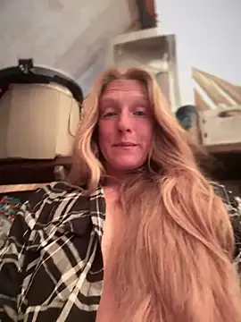 GoldenFlameGoddess online show from 06/16/26, 03:47