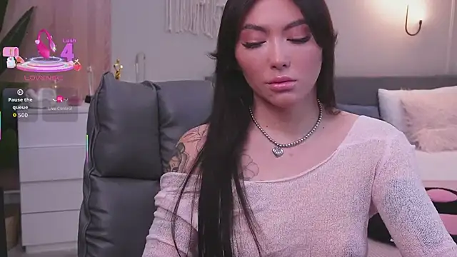 Molly Jons online show from 12/03/25, 01:24