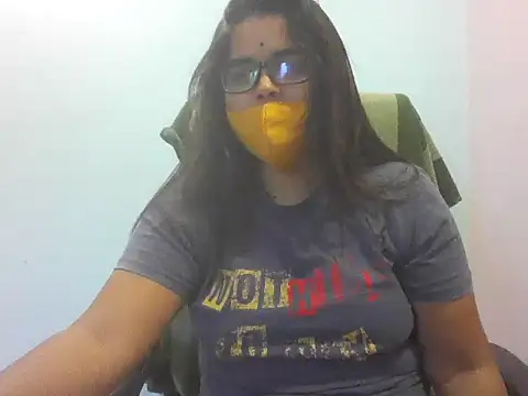 gyanvi1 online show from 02/17/25, 03:47