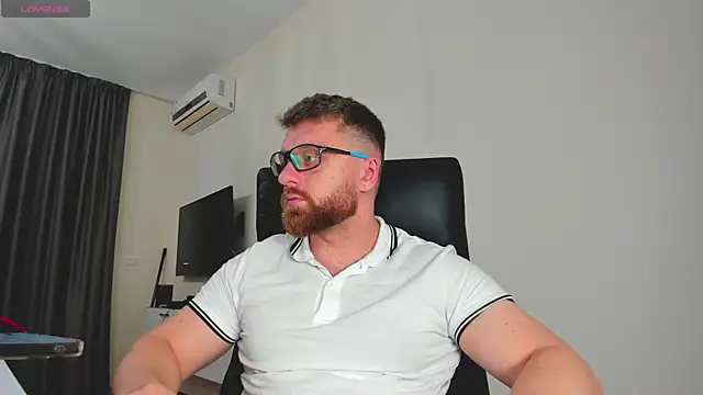 Findom guy online show from 03/05/26, 11:06