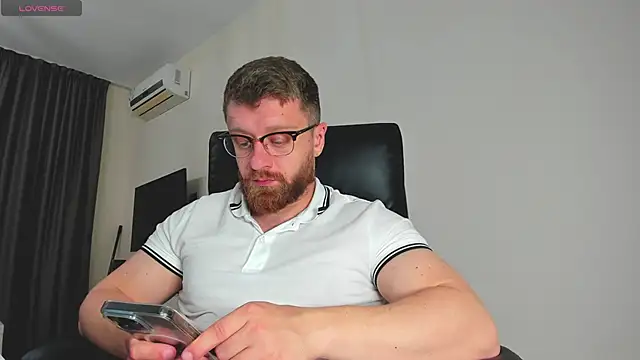 Findom guy online show from 03/13/26, 08:48
