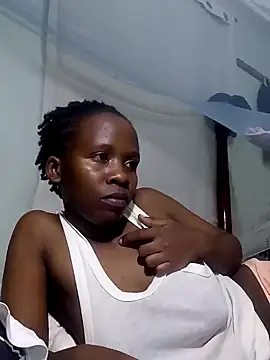 Snapshot of Queentesi chatting on 12/18/24, 07:19 Queentesi online show from 12/18/24, 07:19