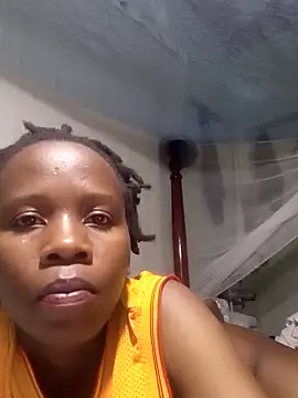 Snapshot of Queentesi chatting on 02/24/25, 05:53 Queentesi online show from 02/24/25, 05:53