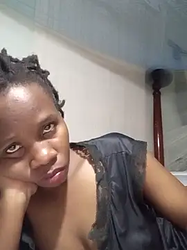 Snapshot of Queentesi chatting on 02/28/25, 07:05 Queentesi online show from 02/28/25, 07:05