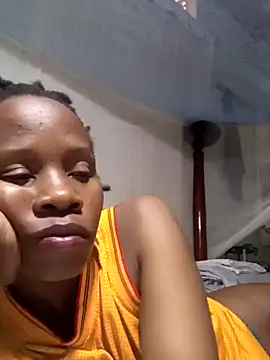 Snapshot of Queentesi chatting on 03/01/25, 08:34 Queentesi online show from 03/01/25, 08:34