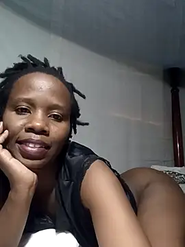 Snapshot of Queentesi chatting on 03/18/25, 11:19 Queentesi online show from 03/18/25, 11:19