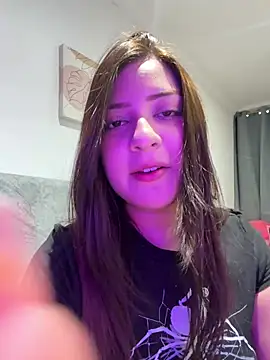 Snapshot of Zoe_Lennoxx chatting on 06/22/26, 11:13 Zoe Lennoxx online show from 06/22/26, 11:13