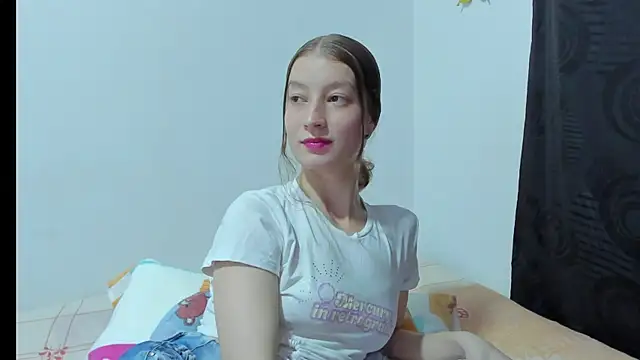MiiaVolkova online show from 02/18/26, 12:17