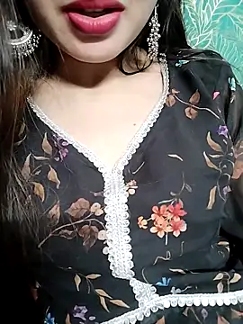 Snapshot of Noor_Darliing chatting on 02/12/25, 06:30 Noor Darliing online show from 02/12/25, 06:30