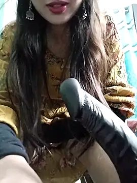 Snapshot of Noor_Darliing chatting on 03/04/25, 03:15 Noor Darliing online show from 03/04/25, 03:15