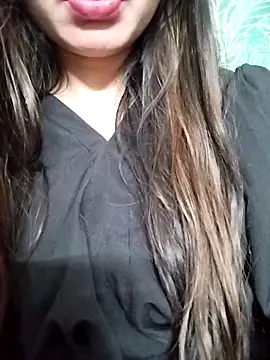 Snapshot of Noor_Darliing chatting on 03/10/25, 09:29 Noor Darliing online show from 03/10/25, 09:29