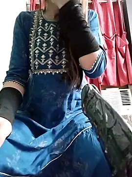 Noor Darliing online show from 07/28/26, 07:39