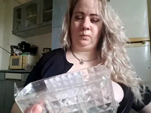 D Marinna online show from 01/28/25, 01:16