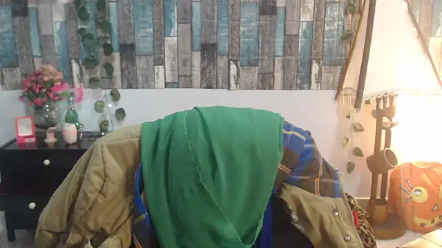 KarimaSarabe online show from 11/10/25, 10:31