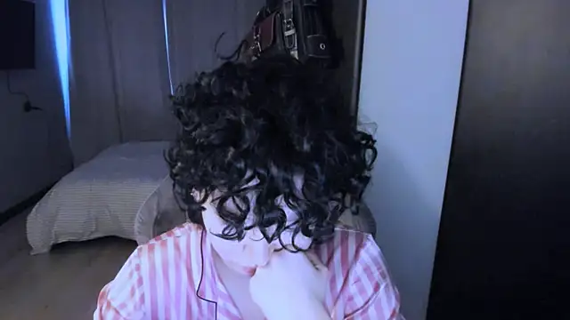 MiraiiTae online show from 01/11/25, 10:40