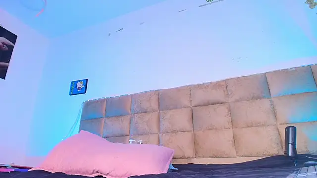 Snapshot of _sex_mia chatting on 09/22/25, 07:16 sex mia online show from 09/22/25, 07:16