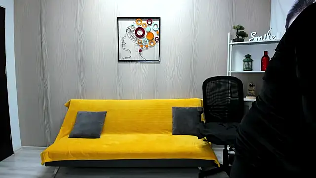 Cassandra Hotty online show from 10/07/25, 03:14