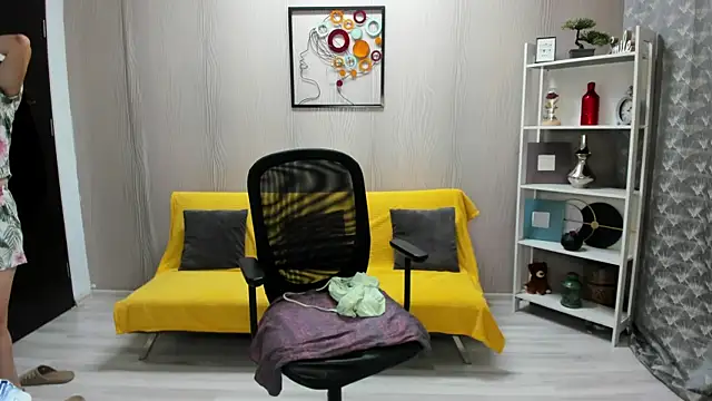 Cassandra Hotty online show from 06/29/26, 10:15